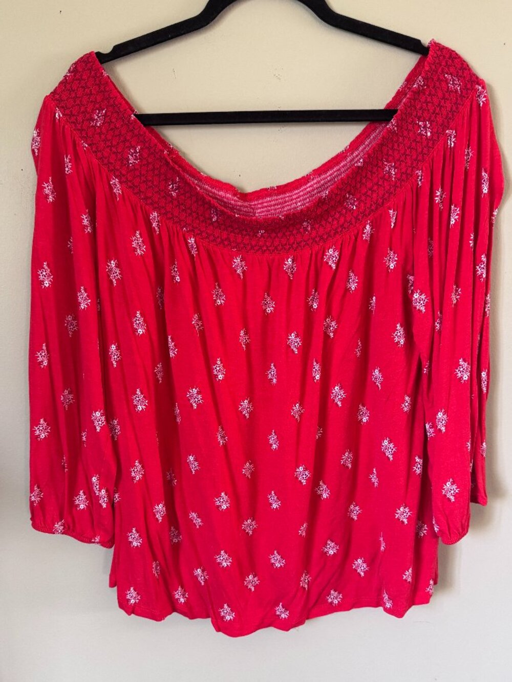 OLD NAVY OFF-SHOULDER FLORAL BLOUSE